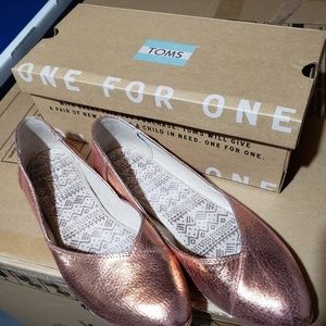 Toms size 9